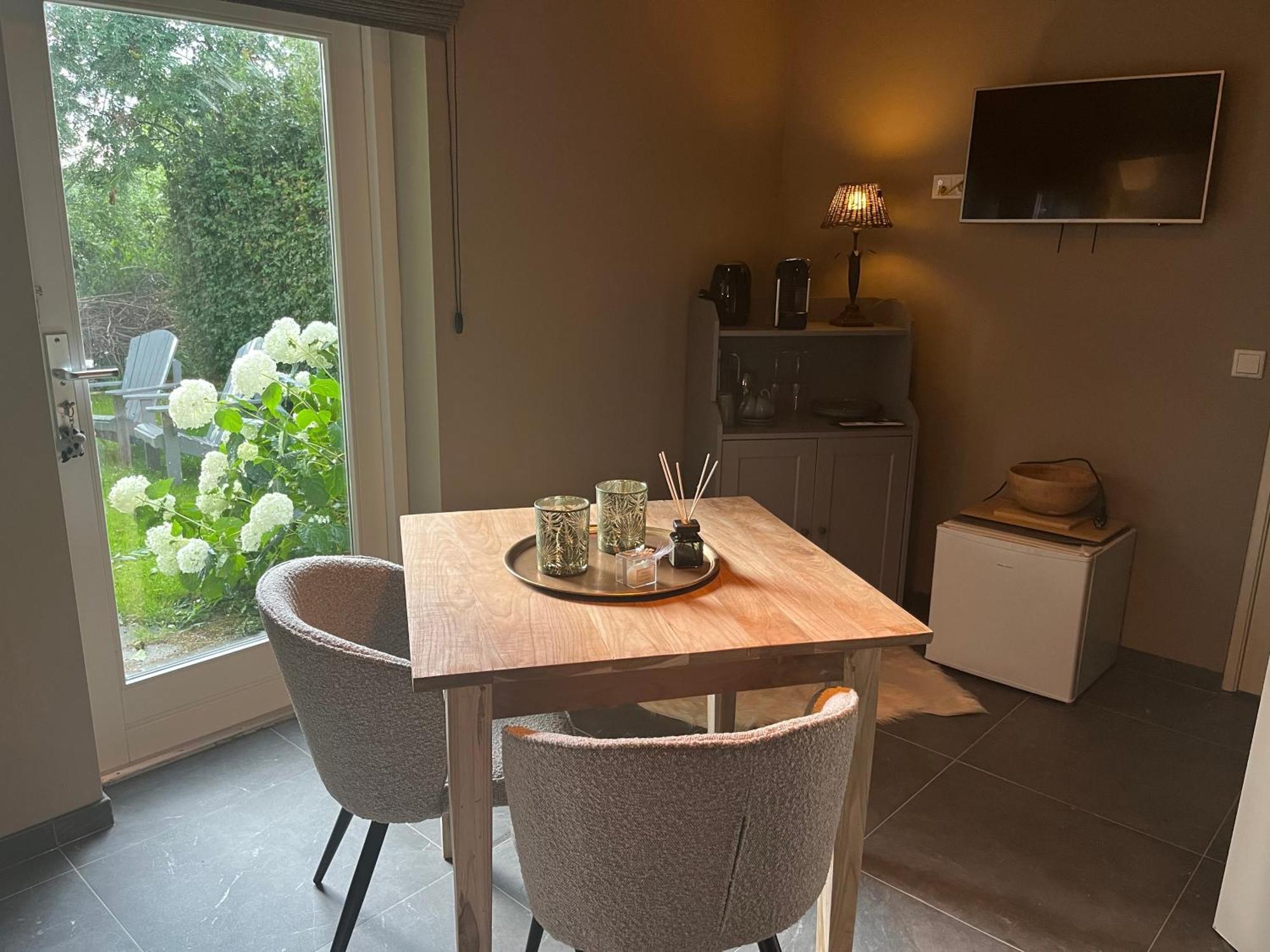 Bed & Breakfast+ De Kooimolen Dreumel エクステリア 写真